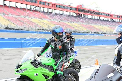 media/Oct-15-2022-Fastrack Riders (Sat) [[9a18b22502]]/Level2/Grid Shots/